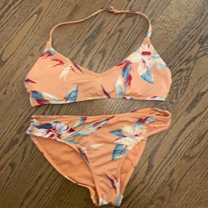Girls Roxy bikini. EUC.
